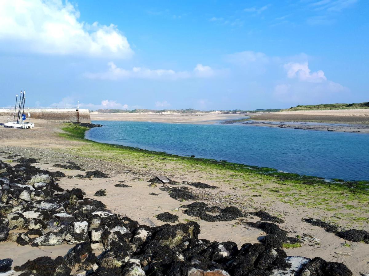 L' Anpeg, Gite Dans Le Cotentin Jusqu'A 8 Personnes Besneville Exterior photo